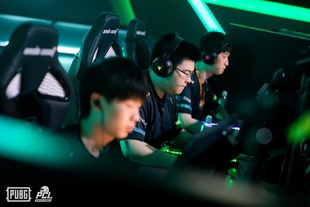 主场拿下胜 主场拿下胜