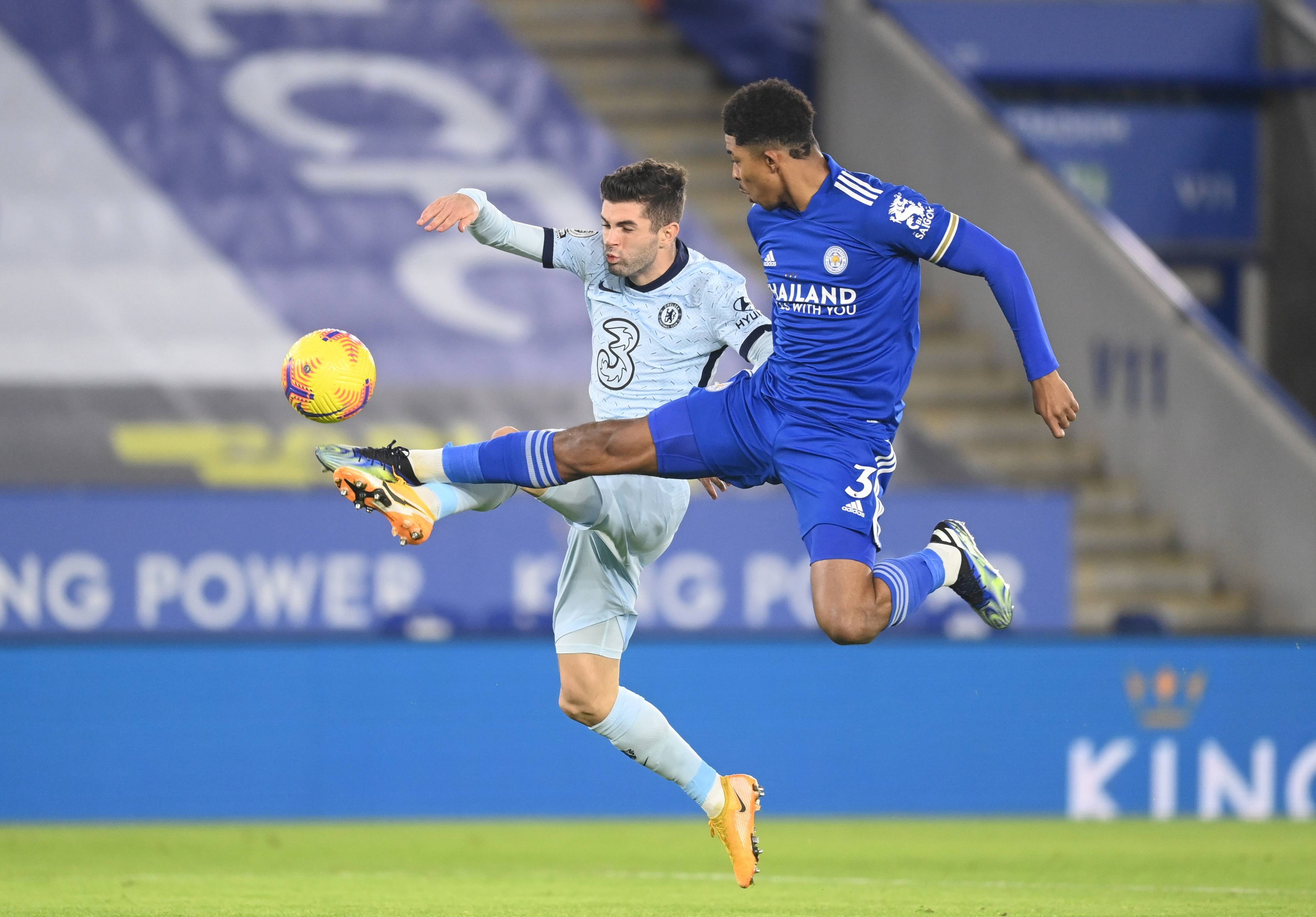 特别是在下 特别是在下