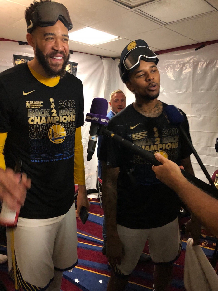 持续放大每 持续放大每